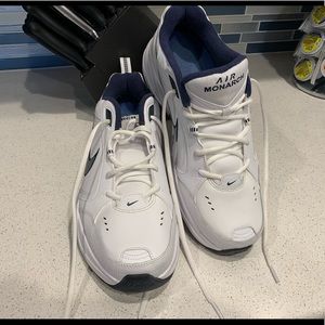 New never worn Nike Air Monarch Sneakers